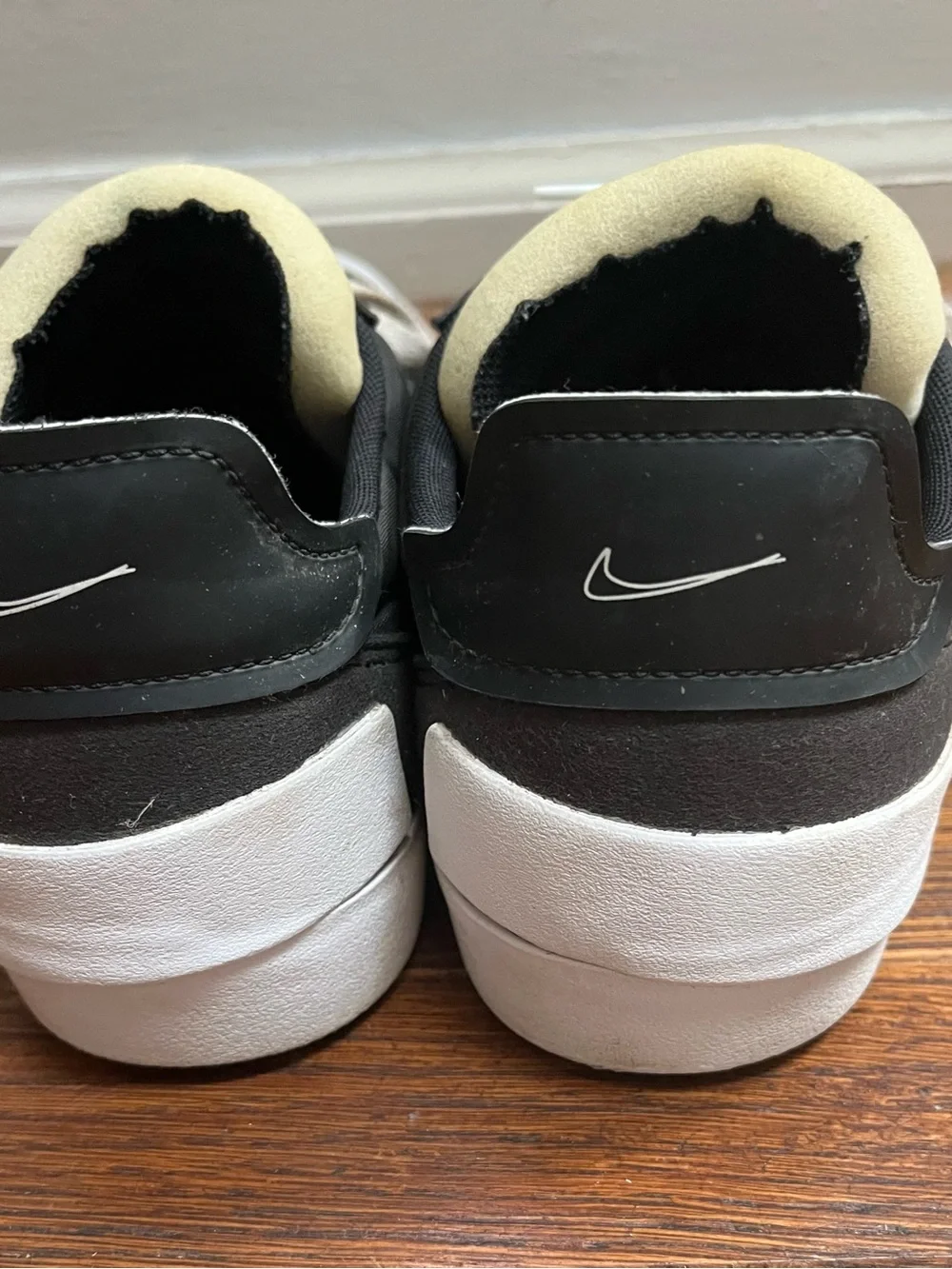 Nike Black and White Low-Top Sneakers with Swoosh